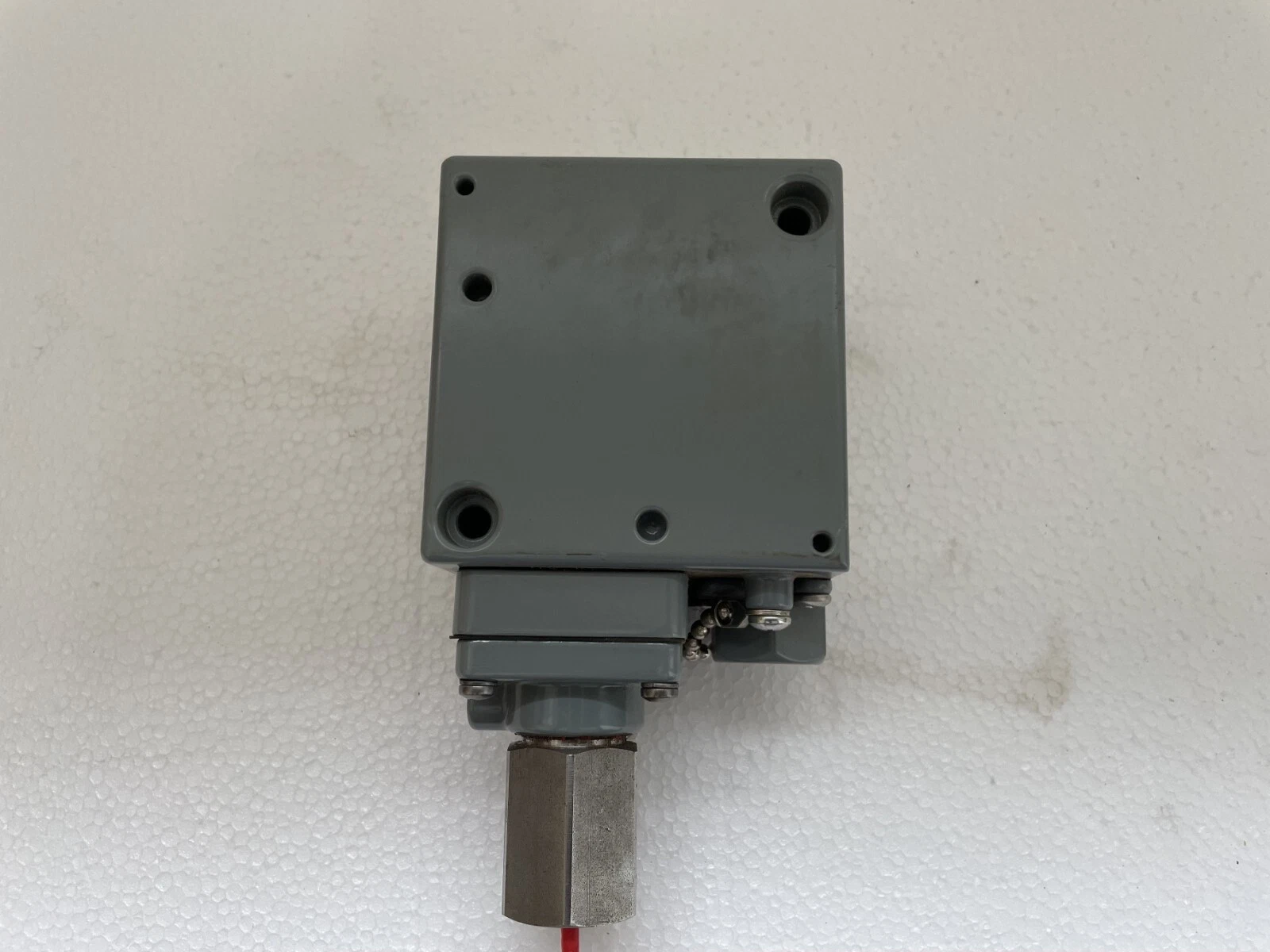 admin/uploads/uploads/square d gcwm pressure switch_4.webp